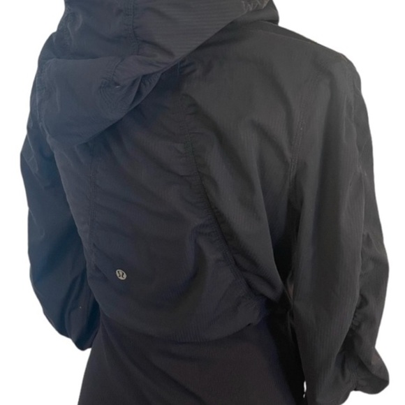 Lululemon Reversible Dance Studio Zip Up Jacket Sz 6 pre loved - Picture 5 of 13